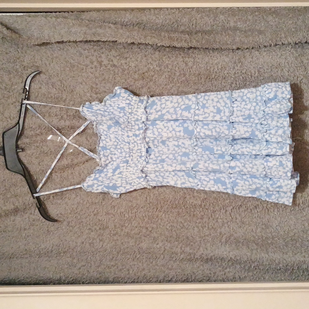 Gorgeous Juniors Small Blue Floral  Sleeveless Dress With Criss Cross Straps